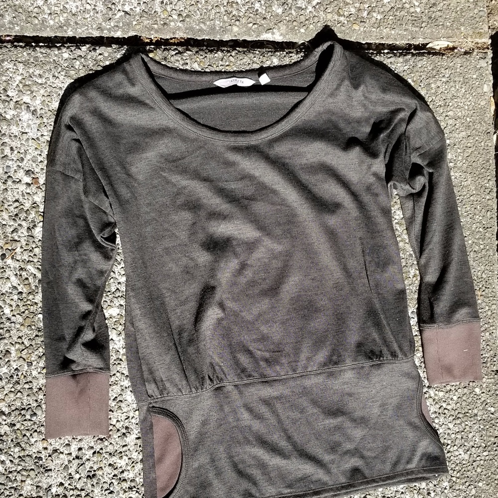 Comfy Athleta 3/4 Sleeve Pullover